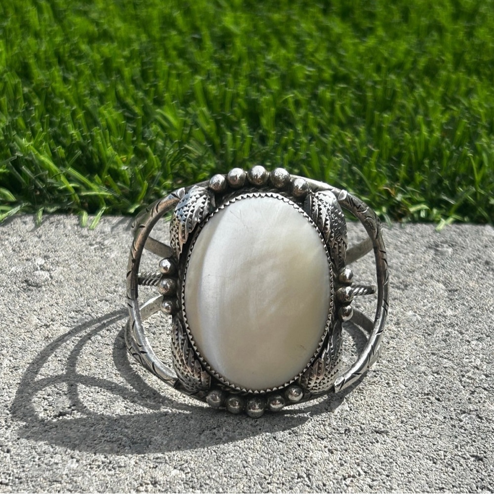 Vintage Navajo Handmade Sterling Silver Grain Shell Cuff Bracelet